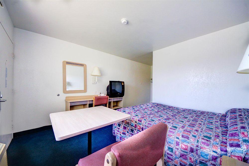 Avera Suites Muskogee Exterior photo